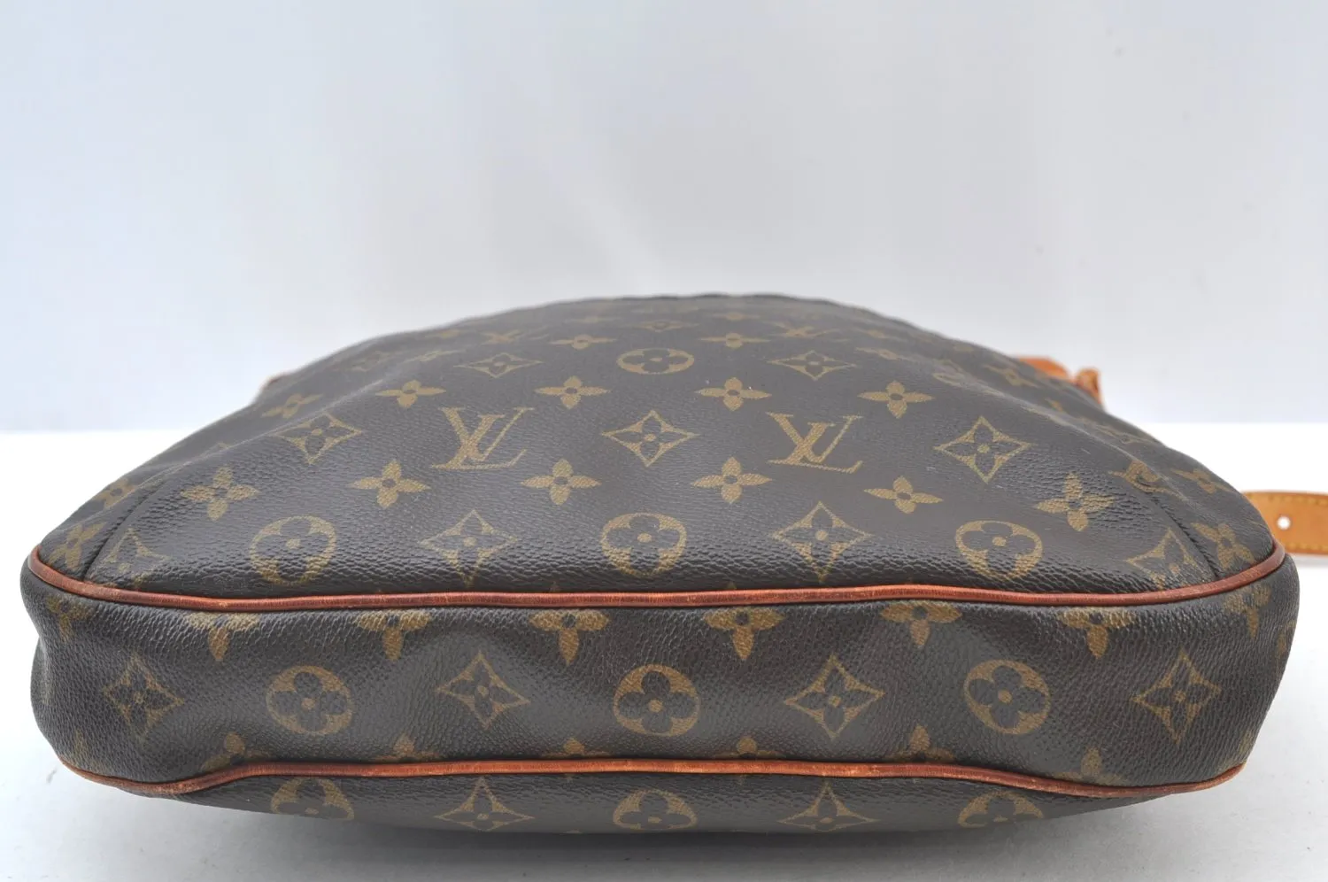 Aut Louis Vuitton Monogram Odeon MM Shoulder Cross Bag M56389 LV Junk J8568