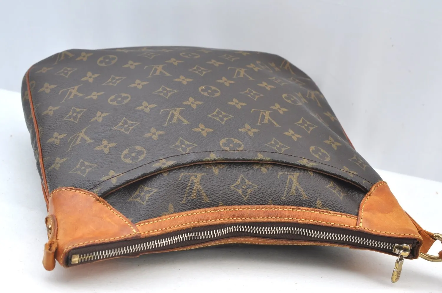 Aut Louis Vuitton Monogram Odeon MM Shoulder Cross Bag M56389 LV Junk J8568