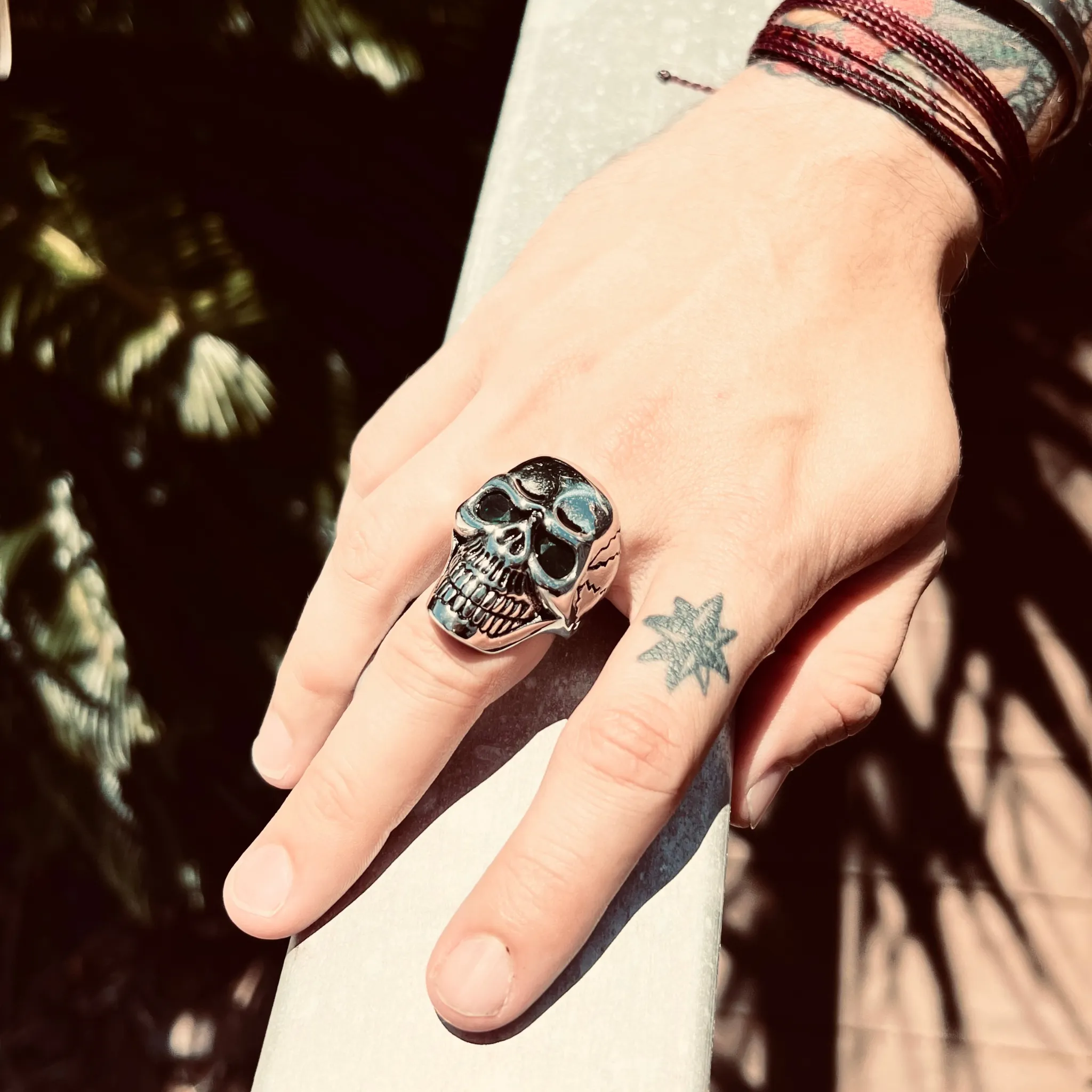 Detailed Cracked Skull with CZ Eyes Stainless Steel Ring / SCR4033