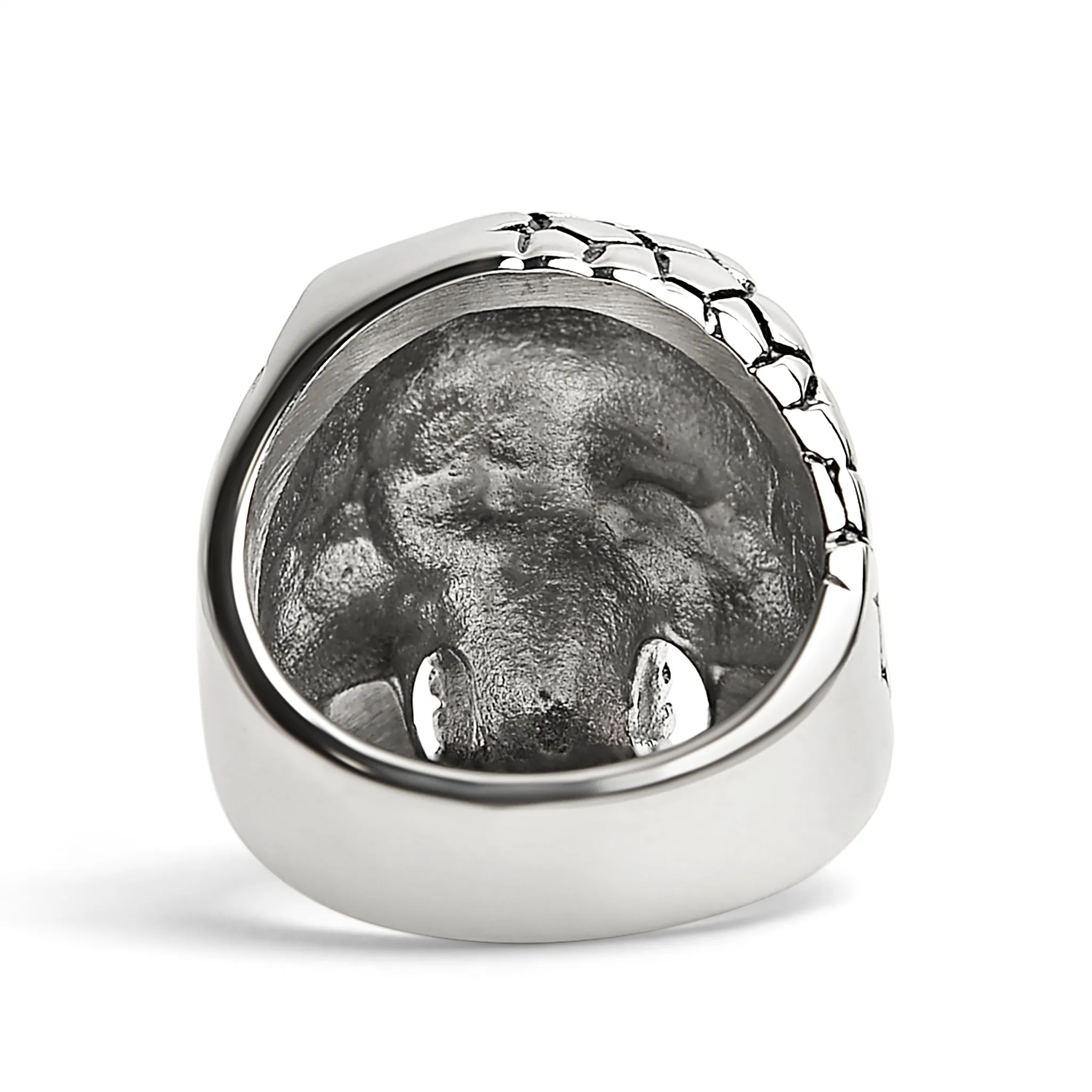 Detailed Cracking Skull Stainless Steel Ring / SCR4081