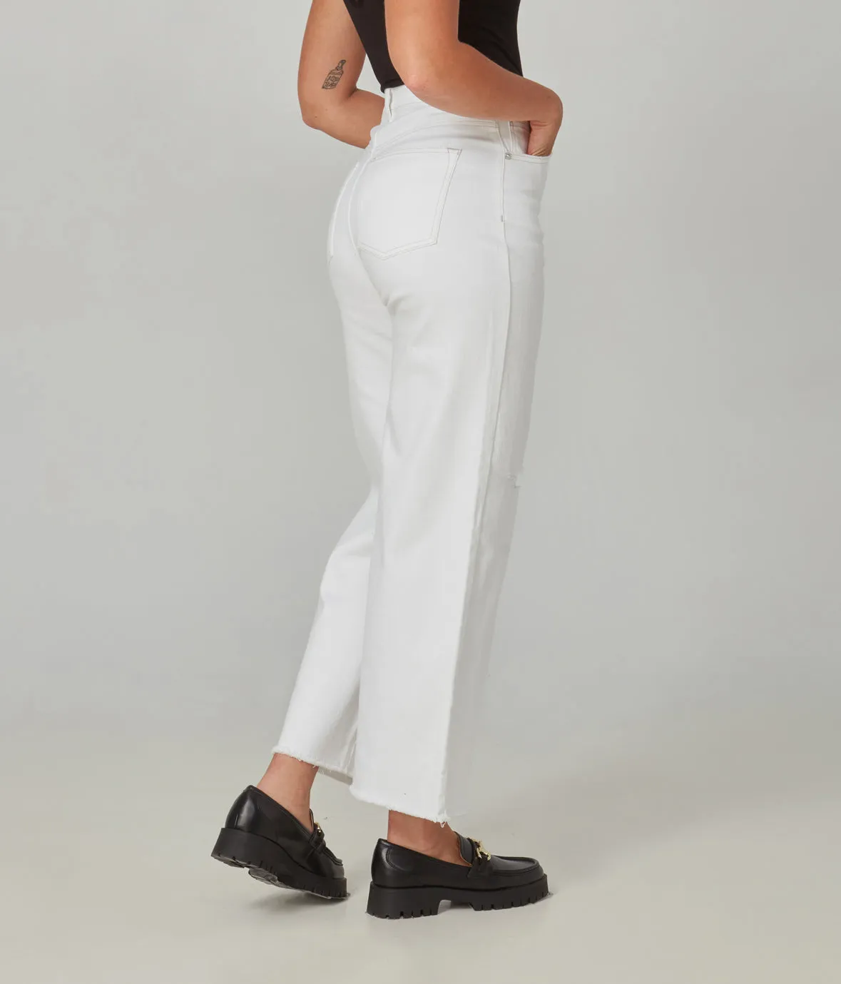 High Rise Wide Leg Jeans 28 Inseam