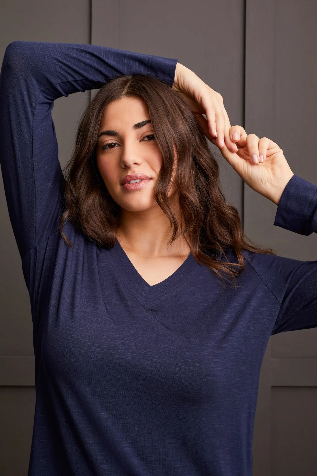 LONG-SLEEVE V-NECK TOP WITH SIDE SLITS-Sapphire