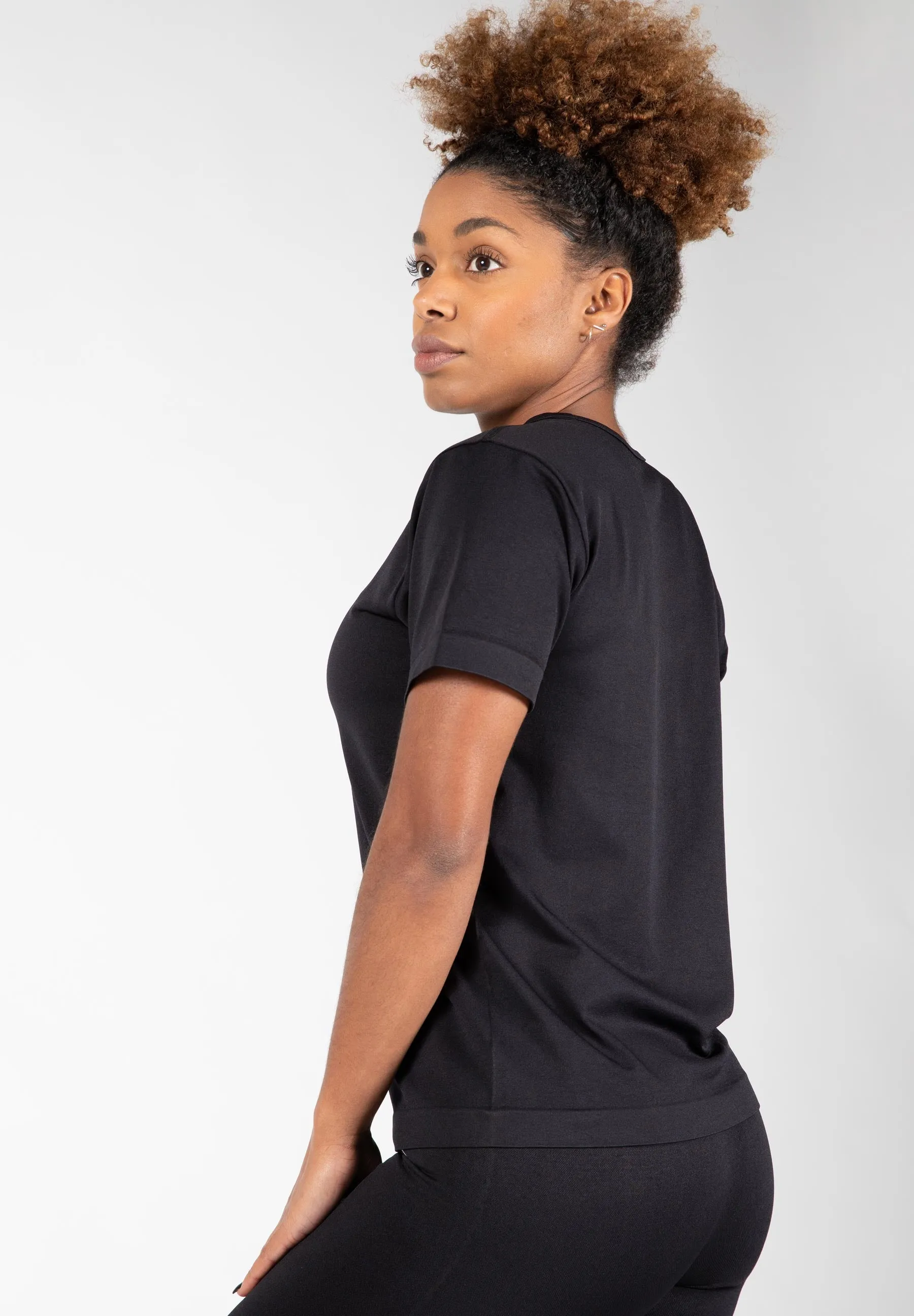 Neiro Seamless T-Shirt - Black