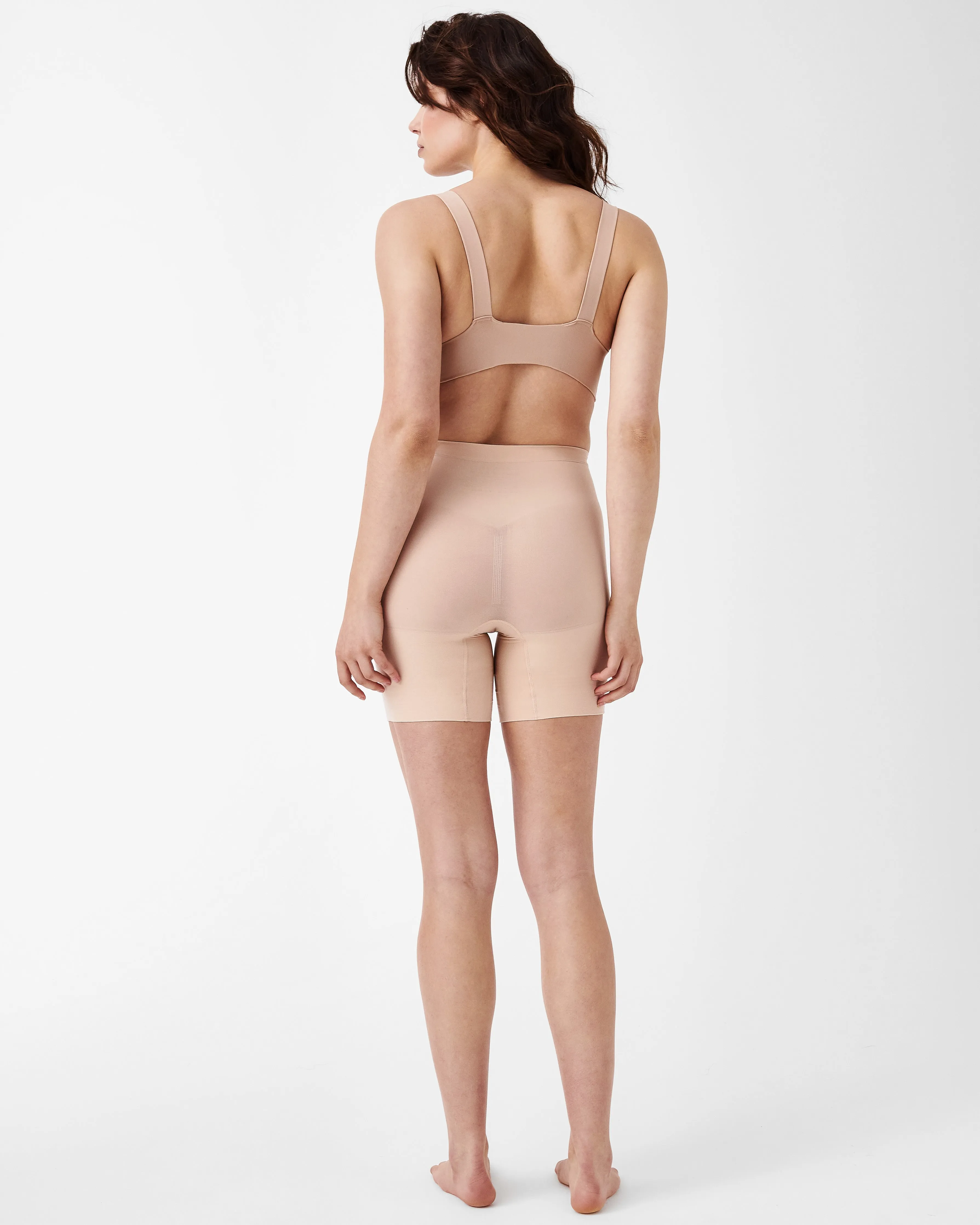 SPANXsculpt Seamless Power Mid-Thigh Short