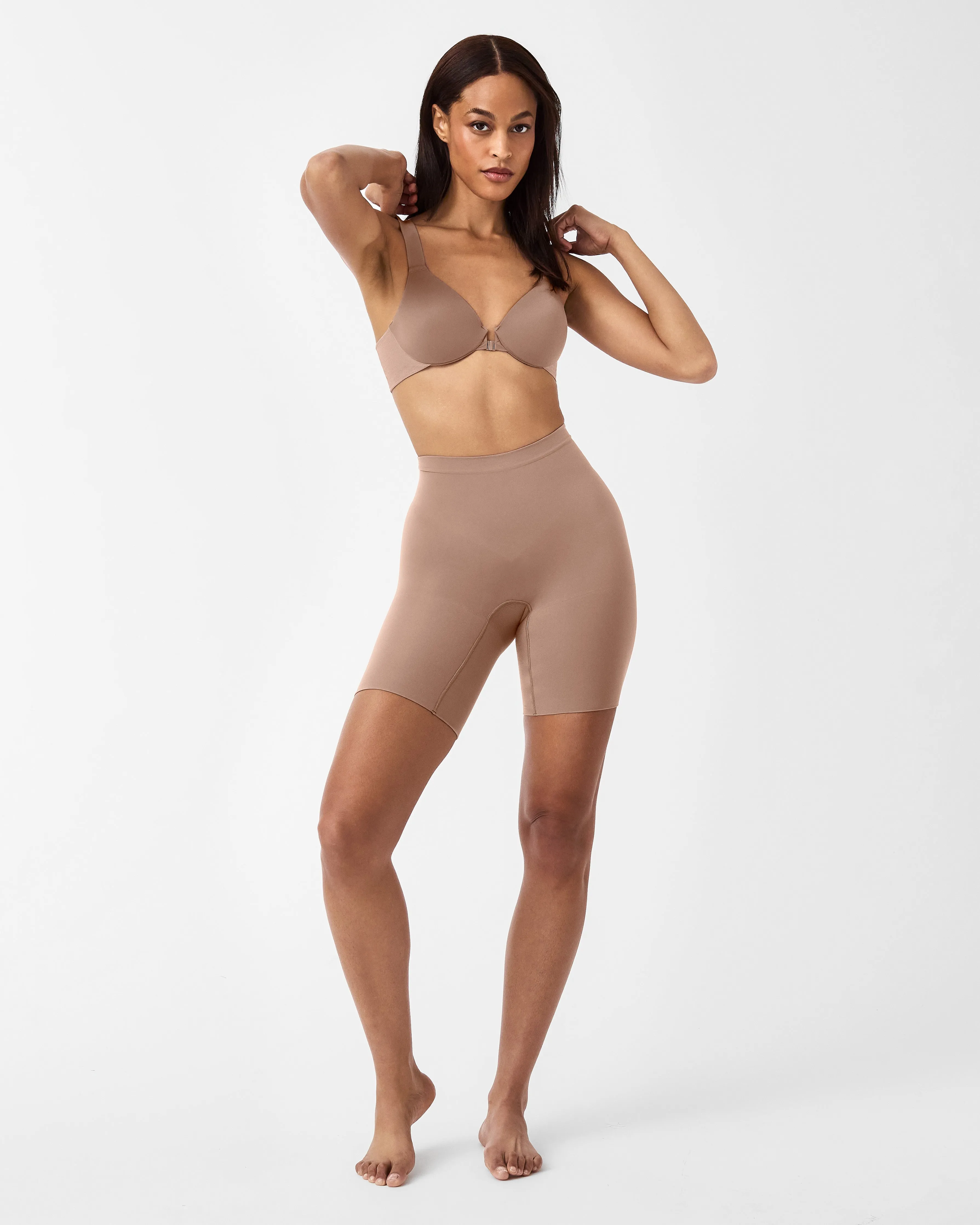 SPANXsculpt Seamless Power Mid-Thigh Short