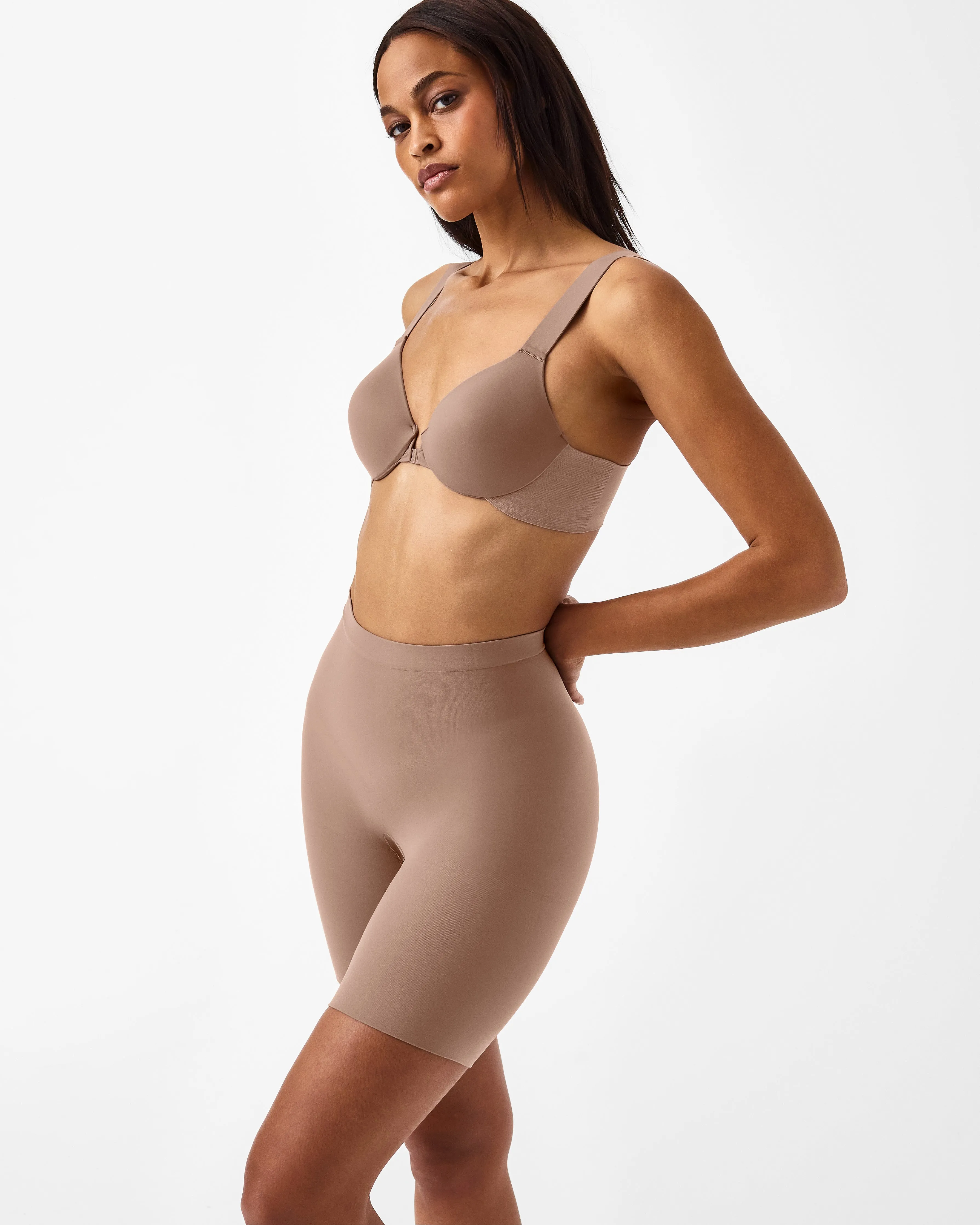 SPANXsculpt Seamless Power Mid-Thigh Short